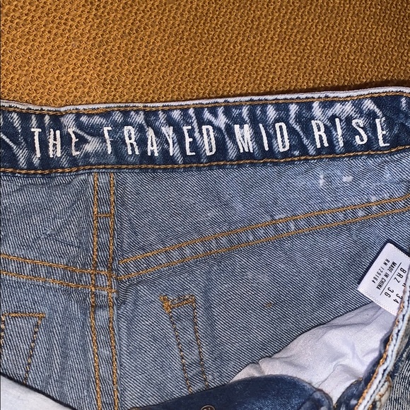 Shorts - Picture 7 of 7